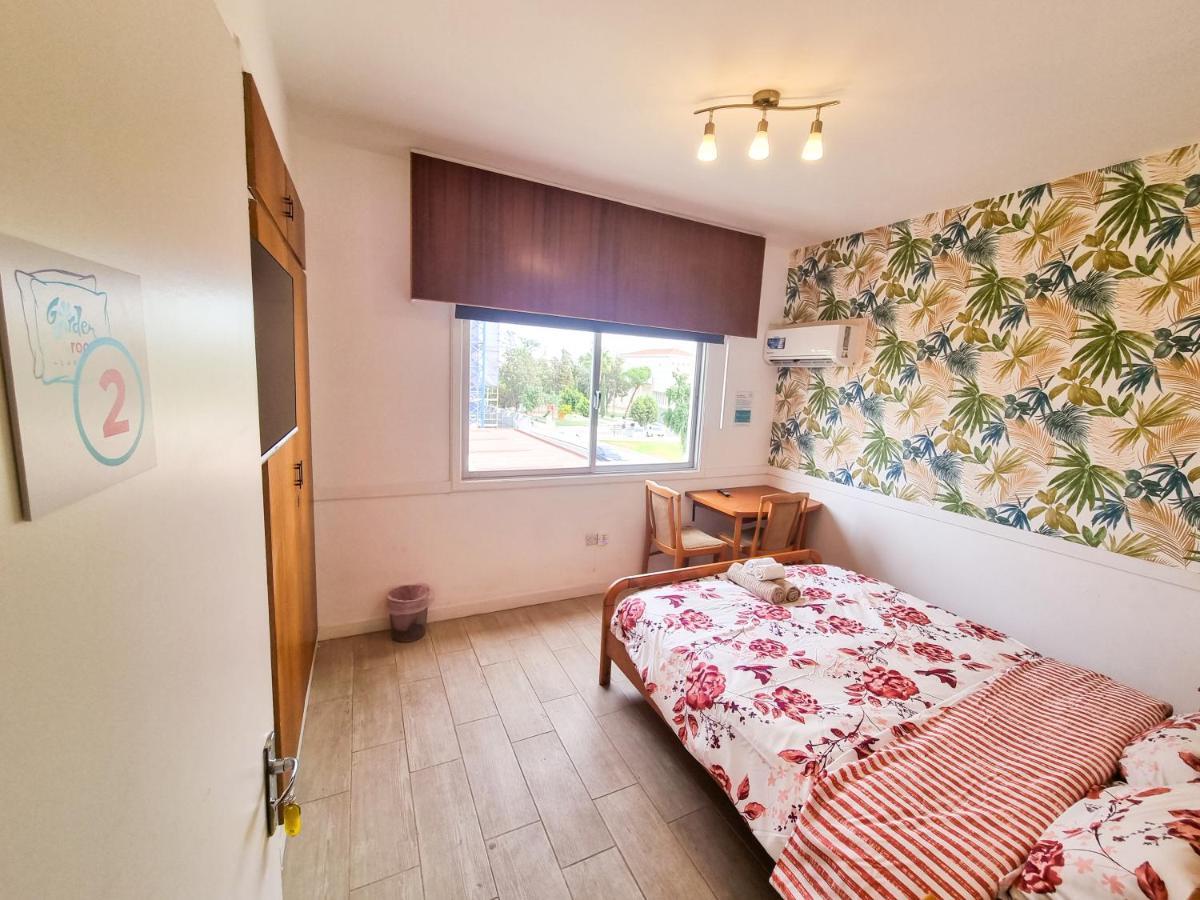 Larnaca Garden Rooms Luaran gambar